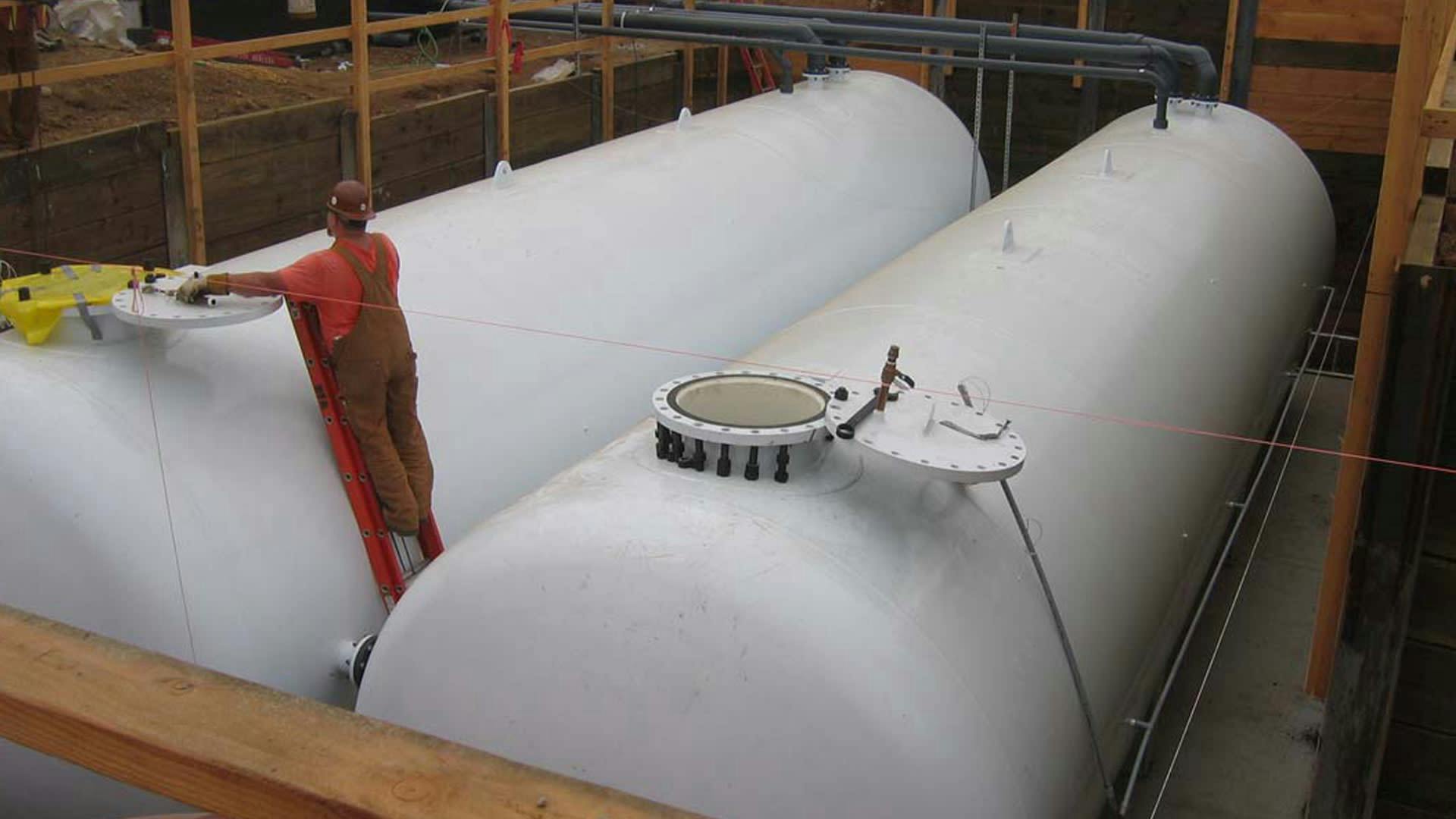 large liquid storage tanks