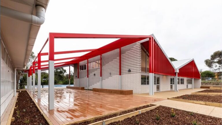 An exterior shot of Watsonia Primary School, a project by Jointly